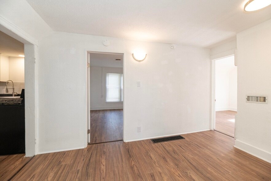 Living Room - 1221 Wells Pl