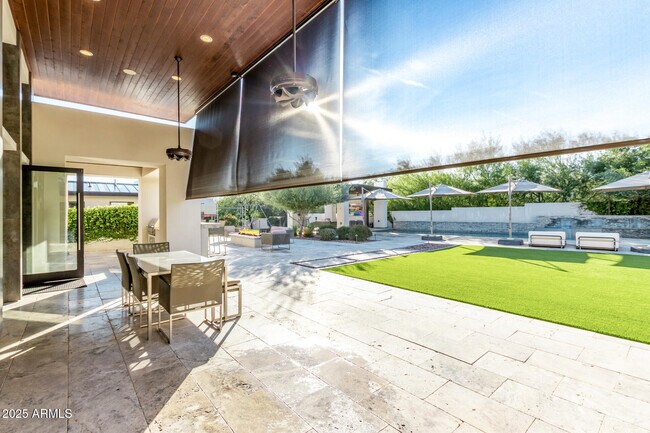 Building Photo - 6636 N 48th St