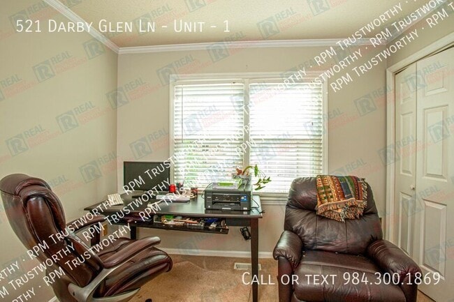 Building Photo - 521 Darby Glen Ln