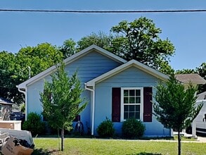 Building Photo - 3914 Sonora Ave