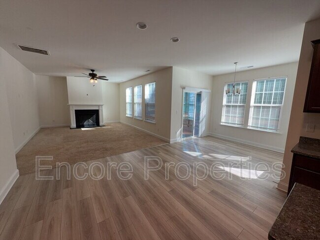 Building Photo - 241 Mill Bend Dr