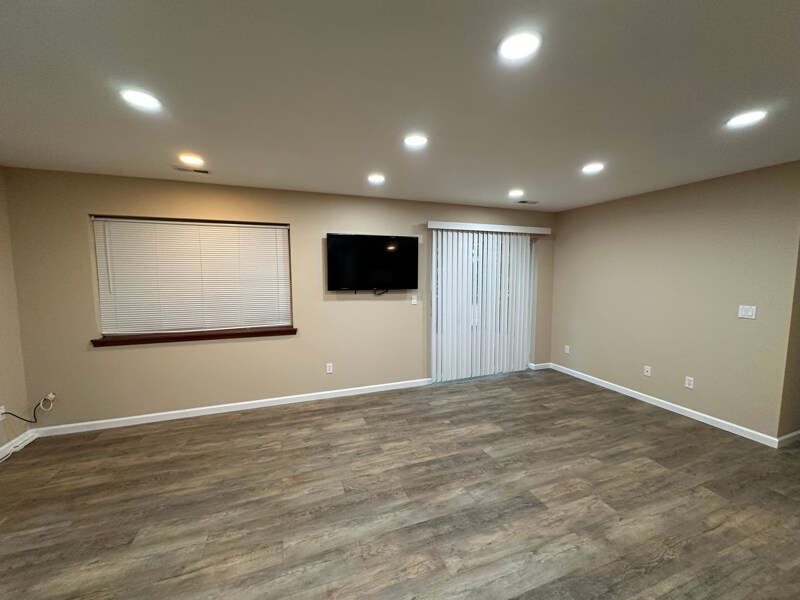 Building Photo - 17509 32nd Ave W