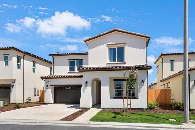 Building Photo - 2162 W Solo Wy