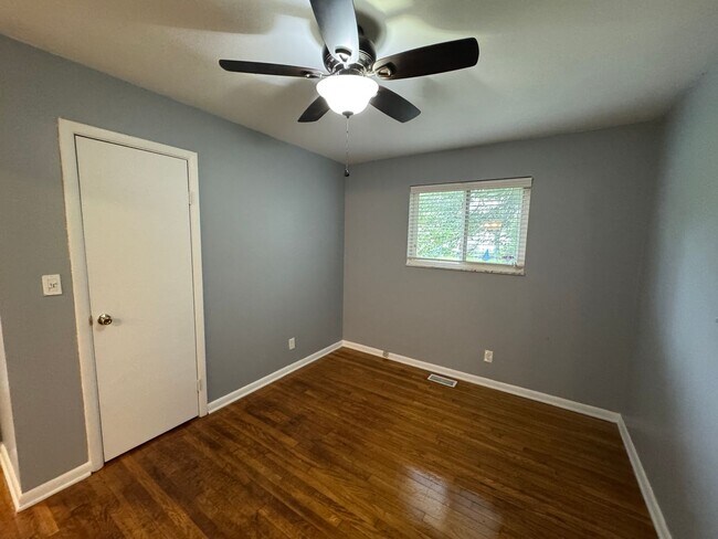 Building Photo - Snacks / Guion Creek - Washington TWP 3 Bed 2 Bath