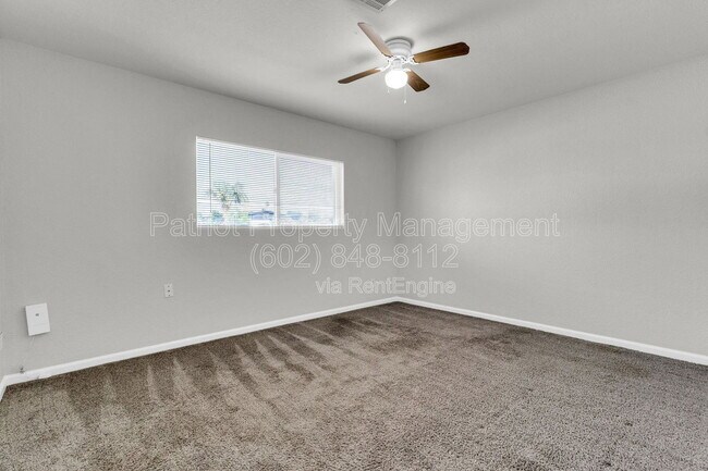 Building Photo - 449 E Harmony Ave