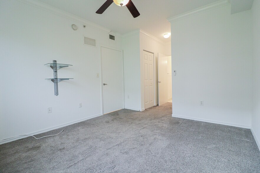 Building Photo - 11050 SW 196th St