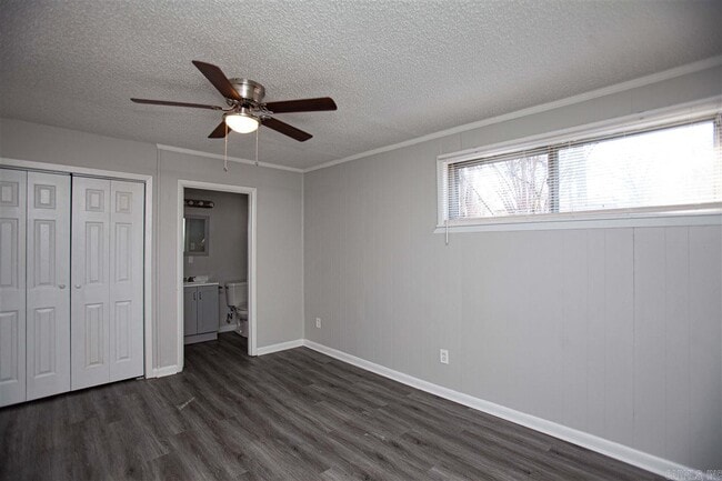 Building Photo - 2018 S Tyler St