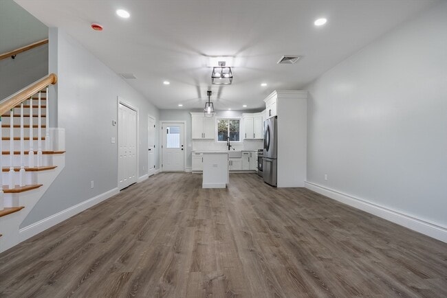 Building Photo - 217 Earle St