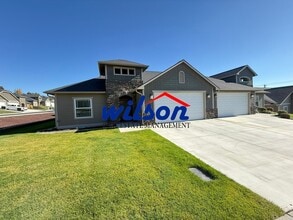 Building Photo - 209 N 89th Ave