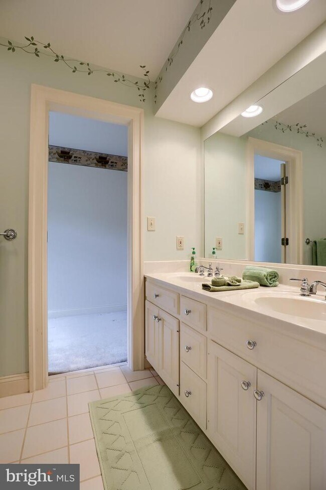 Building Photo - 1886 Conard Rd