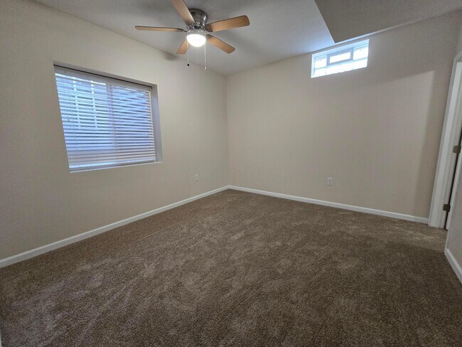 Building Photo - 140 Saddlebred Cir