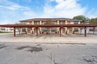 Building Photo - 113 Ramon Cardenas Dr