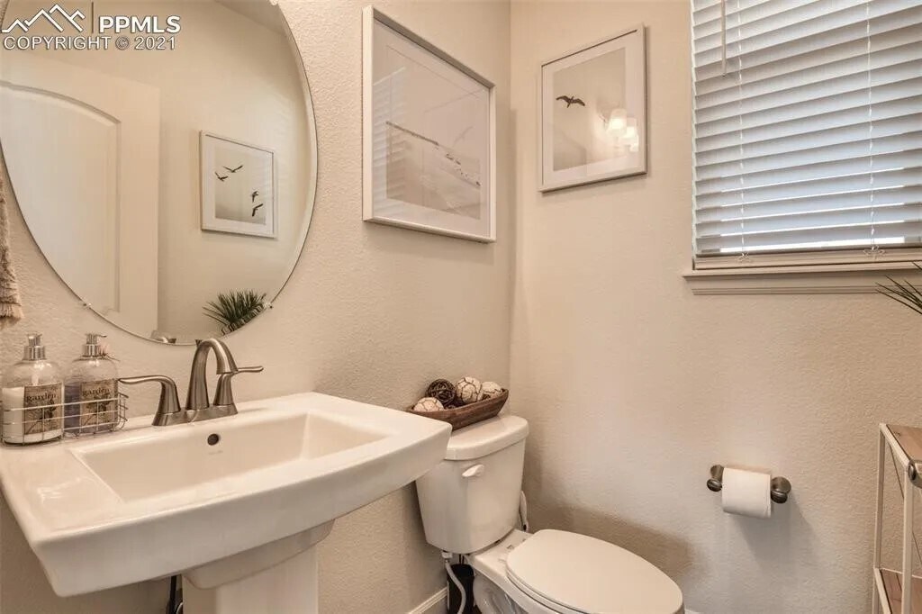 Building Photo - 6398 Moate Ln