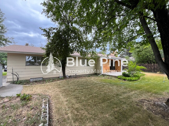 Building Photo - 3095 Disney Dr