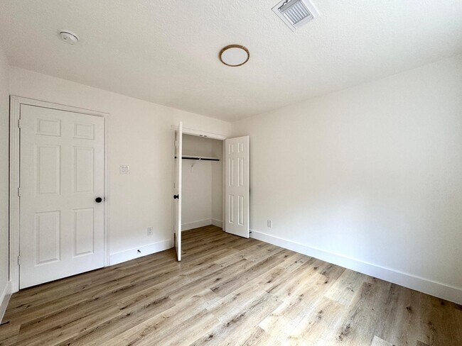 Building Photo - 6427 Liberty Valley Dr