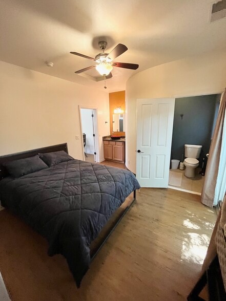 Bedroom looking into bathroom - 125 N 17th St