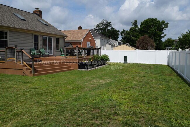 Building Photo - 1210 Plantation Lakes Cir
