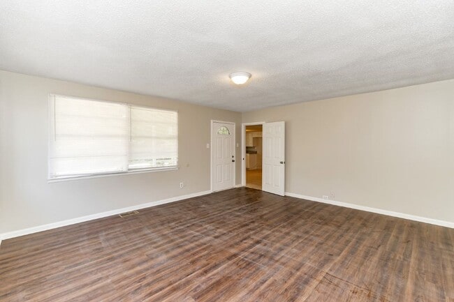 Building Photo - Lovely 3-Bedroom Home in the Heart of Pleasant Grove