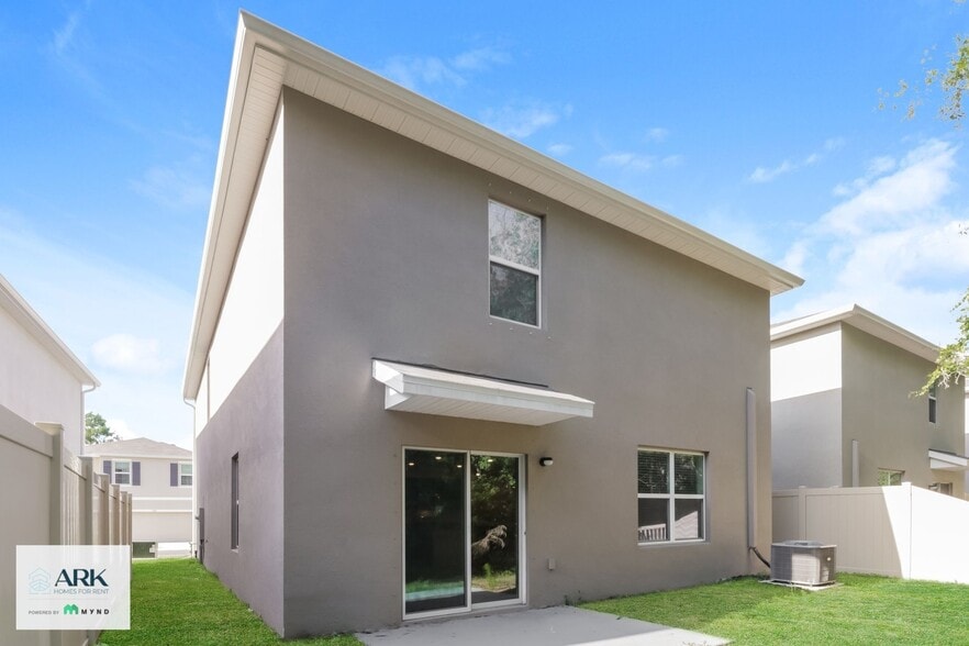 Building Photo - 7561 Cypress Walk Dr