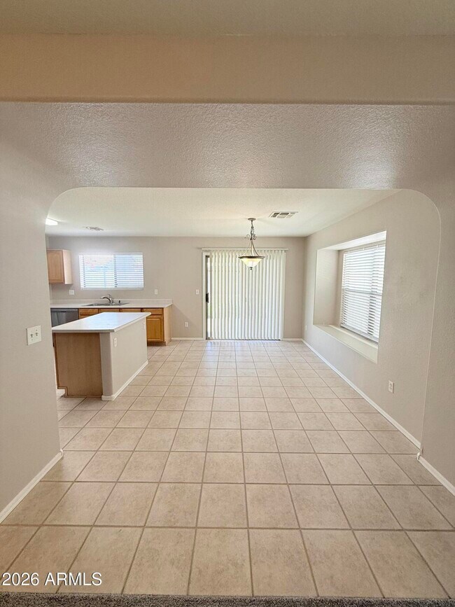 Building Photo - 434 W Fabens Ln