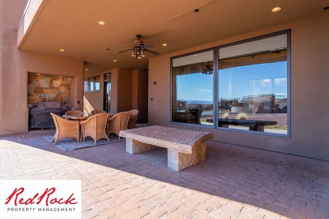 Building Photo - Incredible 4 Bedroom, 4 Bathroom FULLY FURNISHED Property in Entrada with a Private Pool!! 18 Mon...