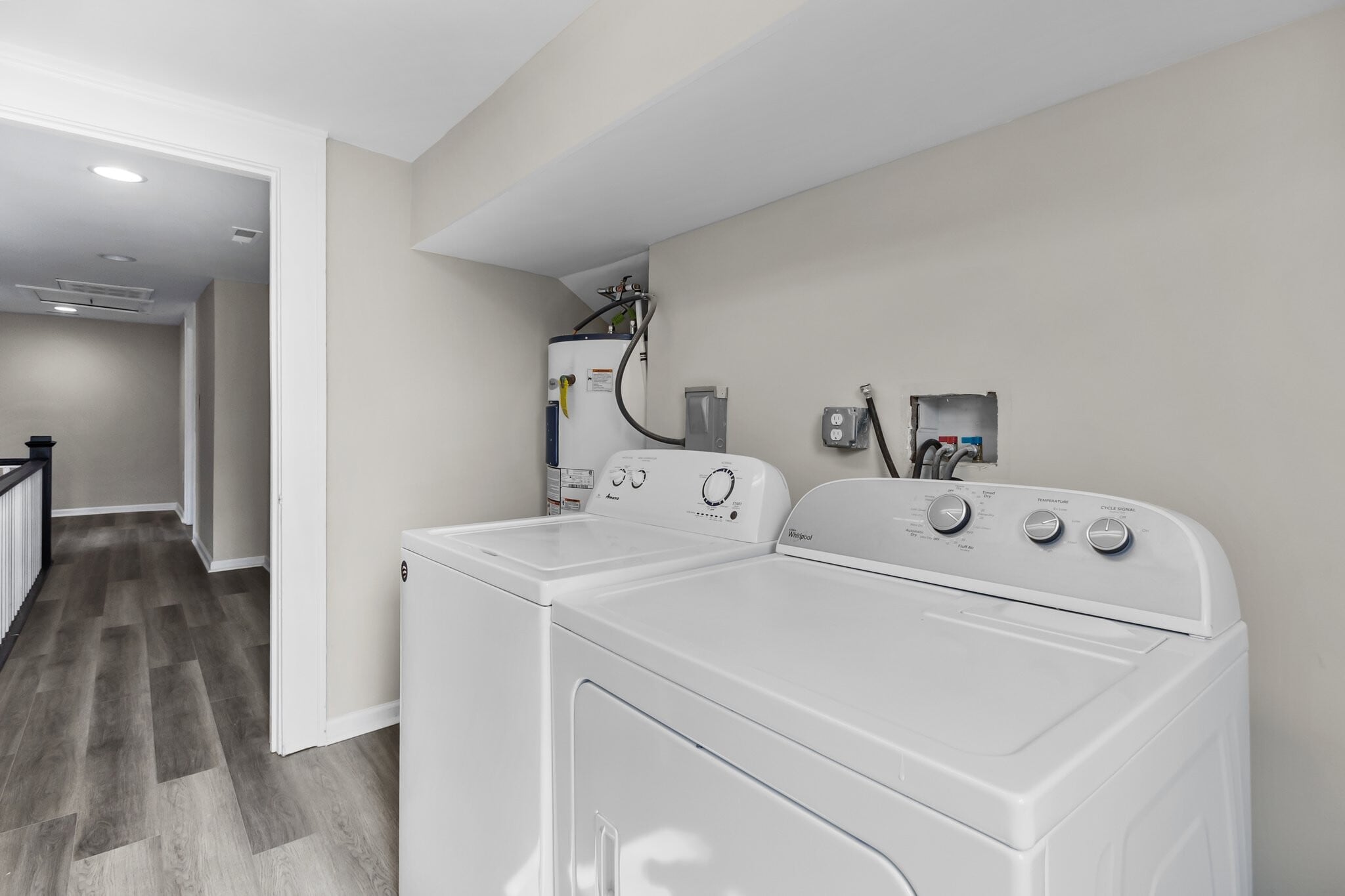 Laundry room - 404 Formosa Ave
