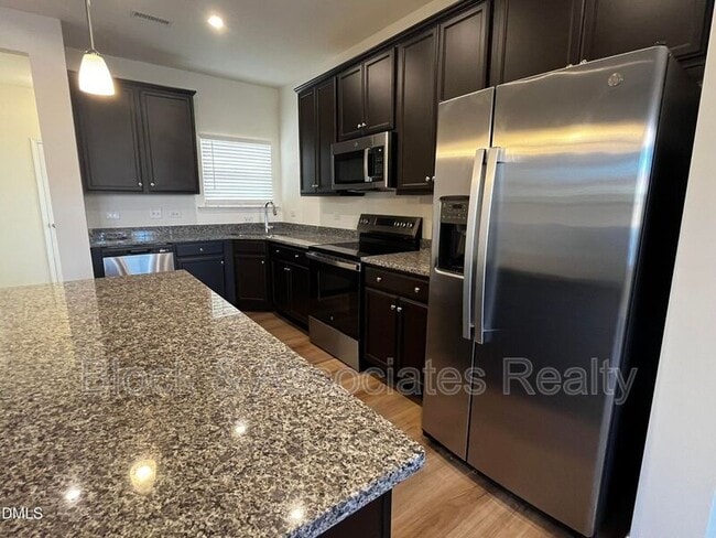 Building Photo - 1426 Cooper St