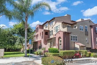 Building Photo - 2 br, 2.5 bath Condo - 1817 Camino Leonor,...