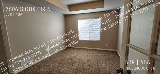 Building Photo - 7606 N Sioux Cir
