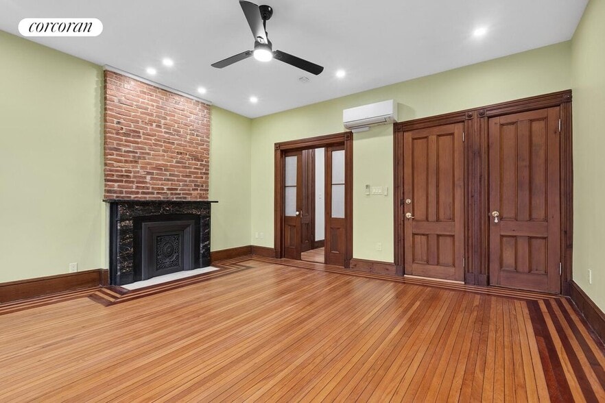 Building Photo - 446 E 118th St