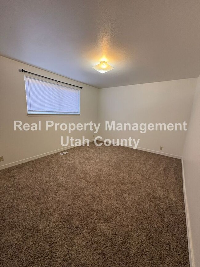 Building Photo - Half off first months rent! New Lower Price!!