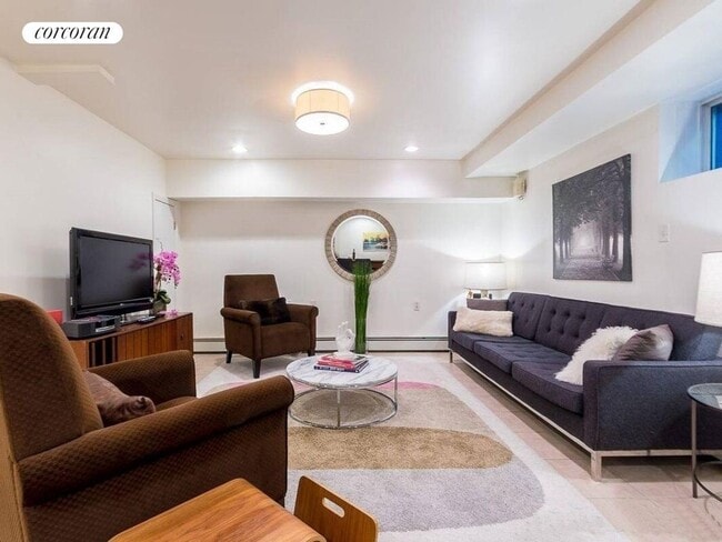 Building Photo - 179 Greene Ave