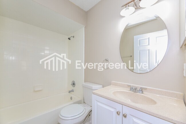 Building Photo - 12549 Lochloosa Ln