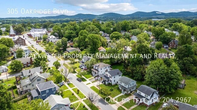 Building Photo - 305 Oakridge Blvd
