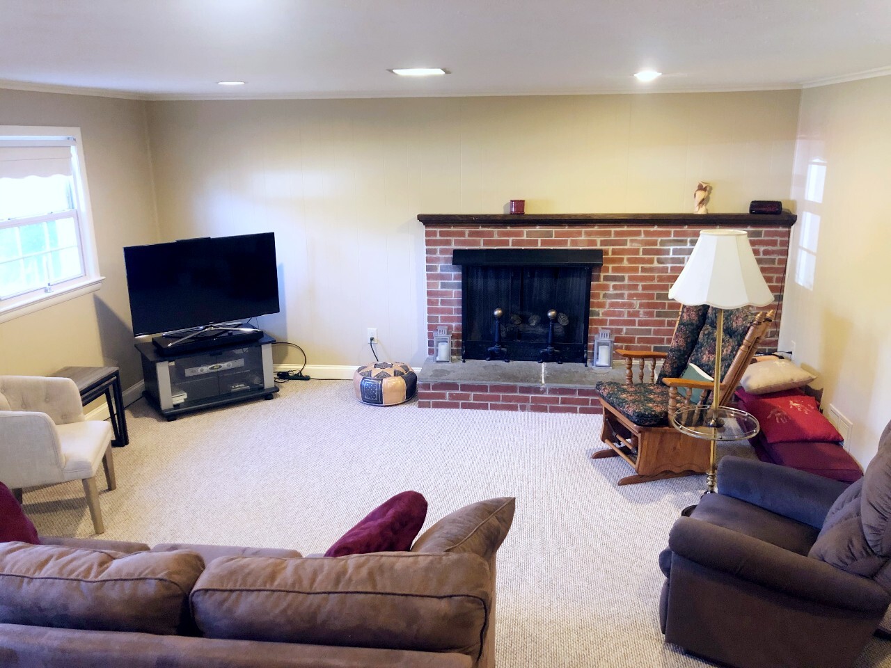 Basement with natural light. - 8507 Woodside Ct