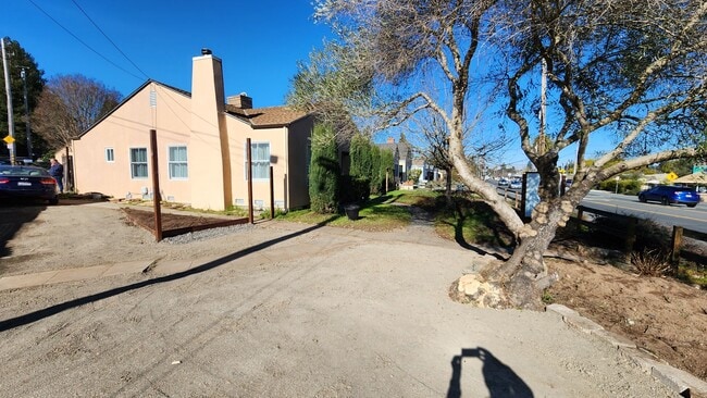 Building Photo - Excellent Location In Sebastopol. Across the street from Handline and Beekind. Commercial Busines...