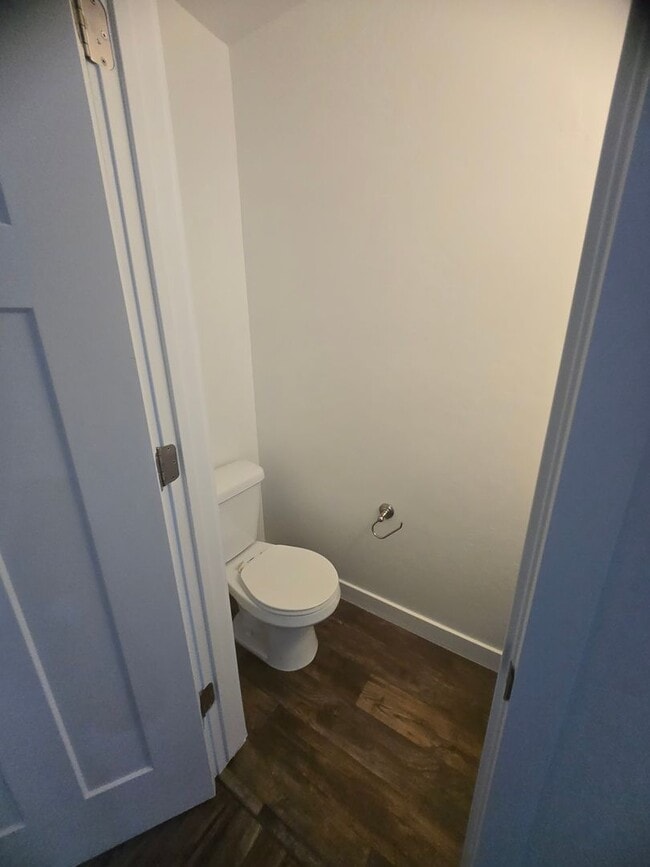 Building Photo - 3 Bed 2 Bath Townhouse for Rent!