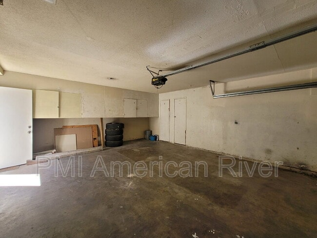 Building Photo - 4505 Palm Ave