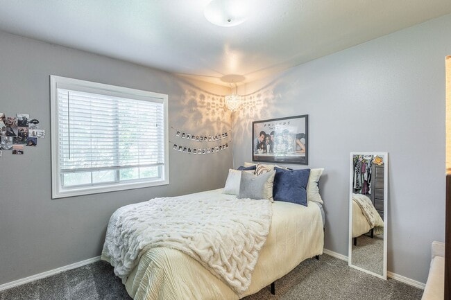 Building Photo - Newly Renovated 3 bed 2 bath home in the heart of MERIDIAN