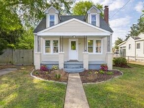 Building Photo - Check out this beautiful Cape Cod in the heart of Bayview!