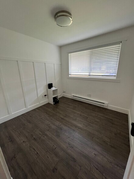 Building Photo - 5326 Green Hills Ave NE