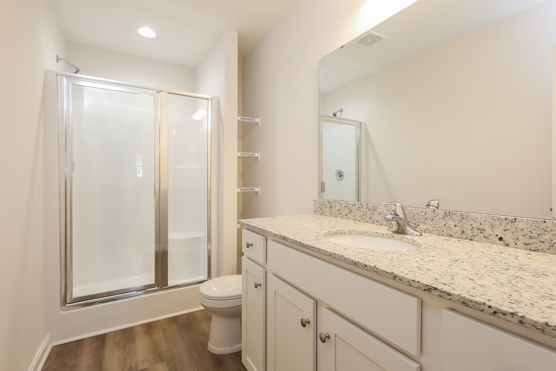 Building Photo - 333 Noble Ln