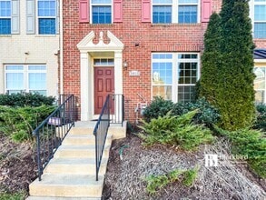 Building Photo - 3815 Hansberry Ct NE