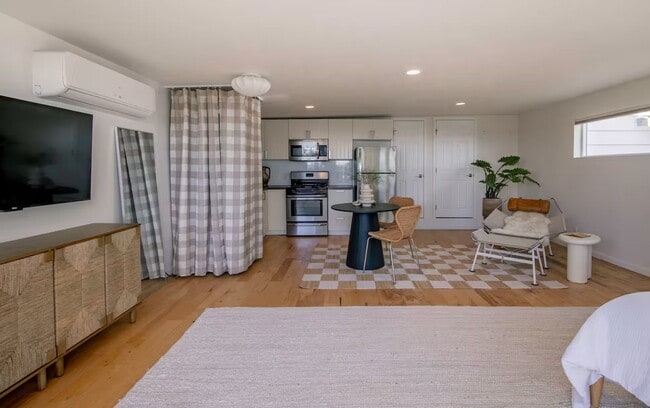 Building Photo - The Costa Beach Bungalow - Entire guesthouse in Malibu, California, United States