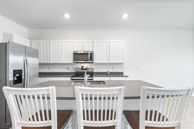 Building Photo - 11236 Crescent Deer Dr