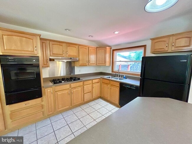 Building Photo - 986 Sherbrook Cir