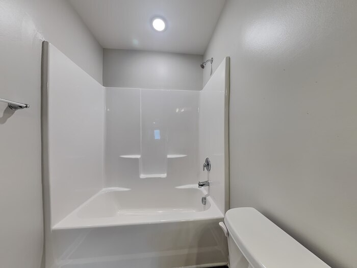 Building Photo - 5729 Camp Ct