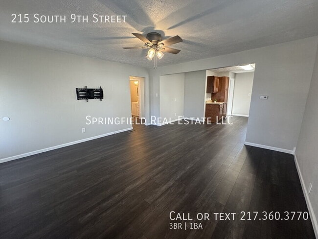 Building Photo - 215 S 9th St