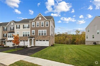 Building Photo - Mars - 3 Bedroom 2.5 Bathroom - Townhouse ...