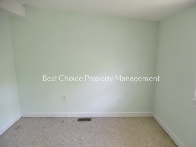 Building Photo - 3931 Locust Hill Rd